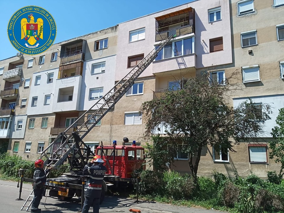 Bărbat găsit mort în apartament la Carei