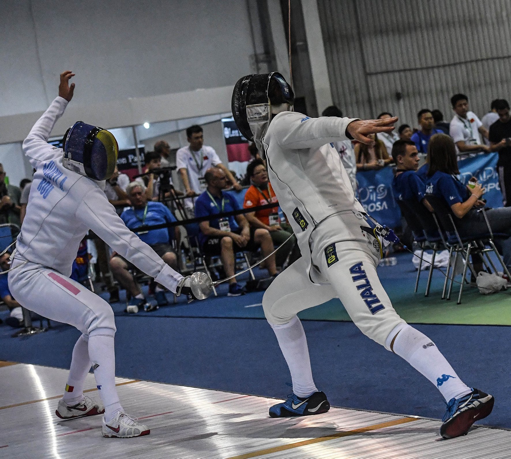 Ghinion pentru Adrian Szilagyi