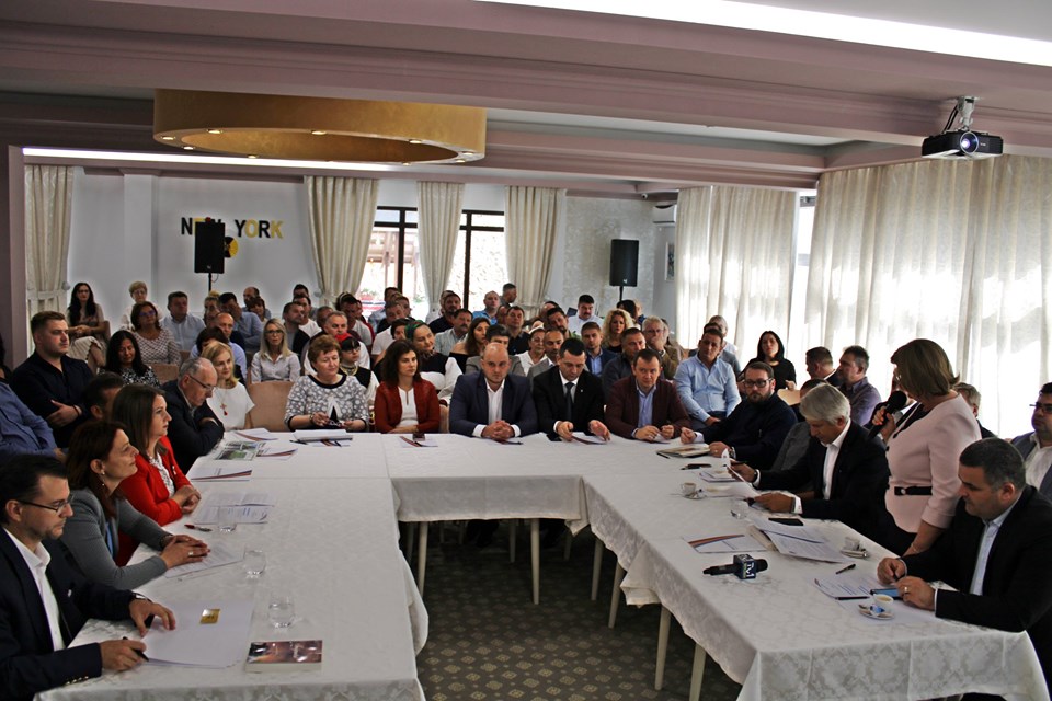 VIDEO/FOTO. Diaspora din ȚARA OAȘULUI, față în față cu trei MINIȘTRI din GUVERNUL României. ZIUA DIASPOREI, la prima ediție