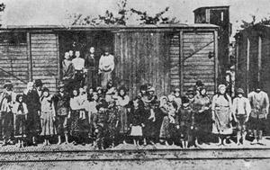 Expulzarea locuitorilor români, strămutaţi în judeţul Satu Mare, în urma Dictatului de la Viena (1940)