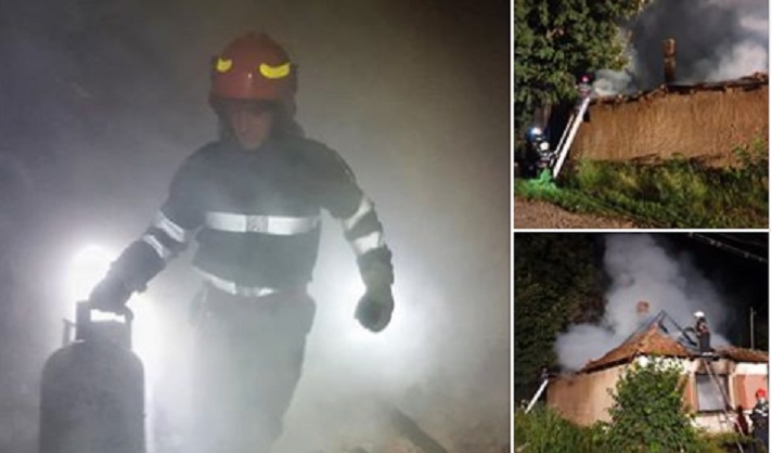 VIDEO/FOTO. Incendiu VIOLENT în județ. O casă, DISTRUSĂ  de o ȚIGARĂ