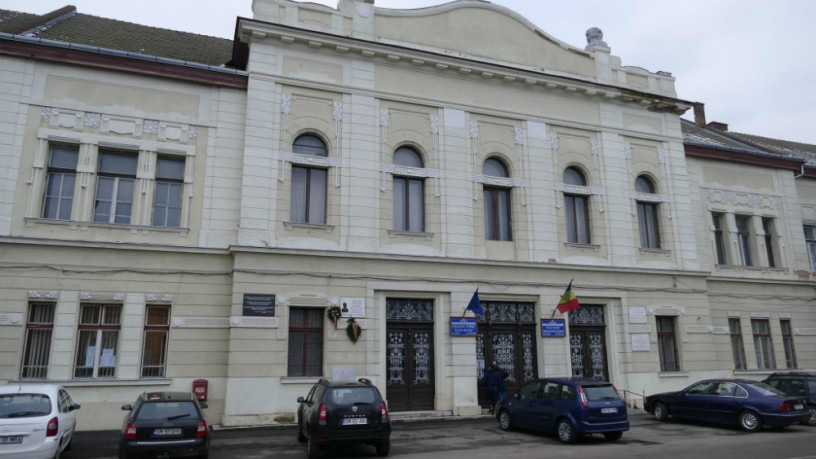 Înscrieri pentru clase postliceale la liceul Iuliu Maniu din Carei