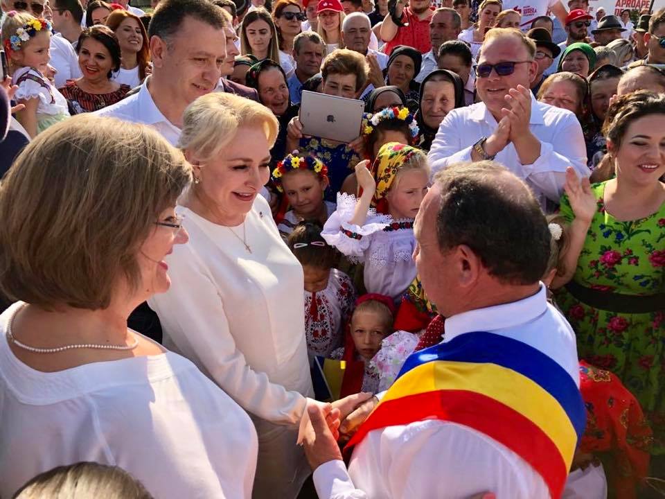 VODEO/FOTO. OFICIAL. Premierul Viorica Dăncilă s-a LANSAT în cursa pentru PREZIDENȚIALE din mijlocul OȘENILOR
