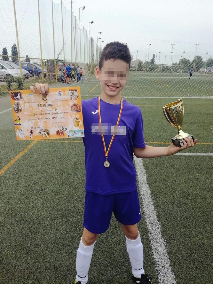 Micuțul Tomi a început tratamentul și răspunde pozitiv