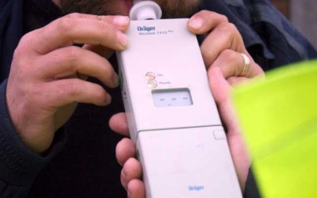 A condus sub influența băuturilor alcoolice