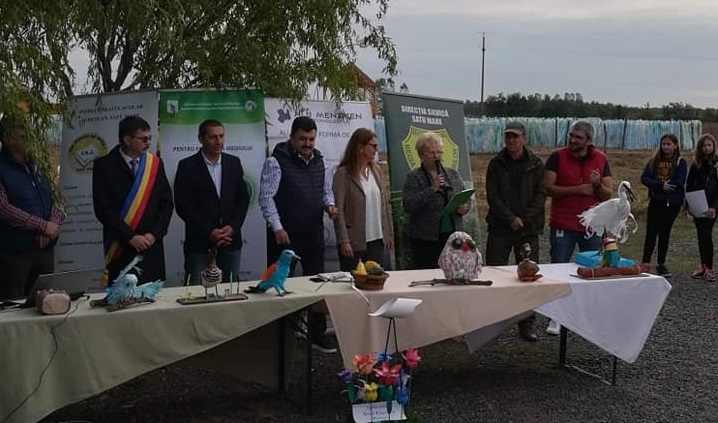 VIDEO/FOTO. REALIZARE Ecolabirint de peste 500 de metri, realizat de preșcolarii și elevii sătmăreni. Labirintul Reciclării