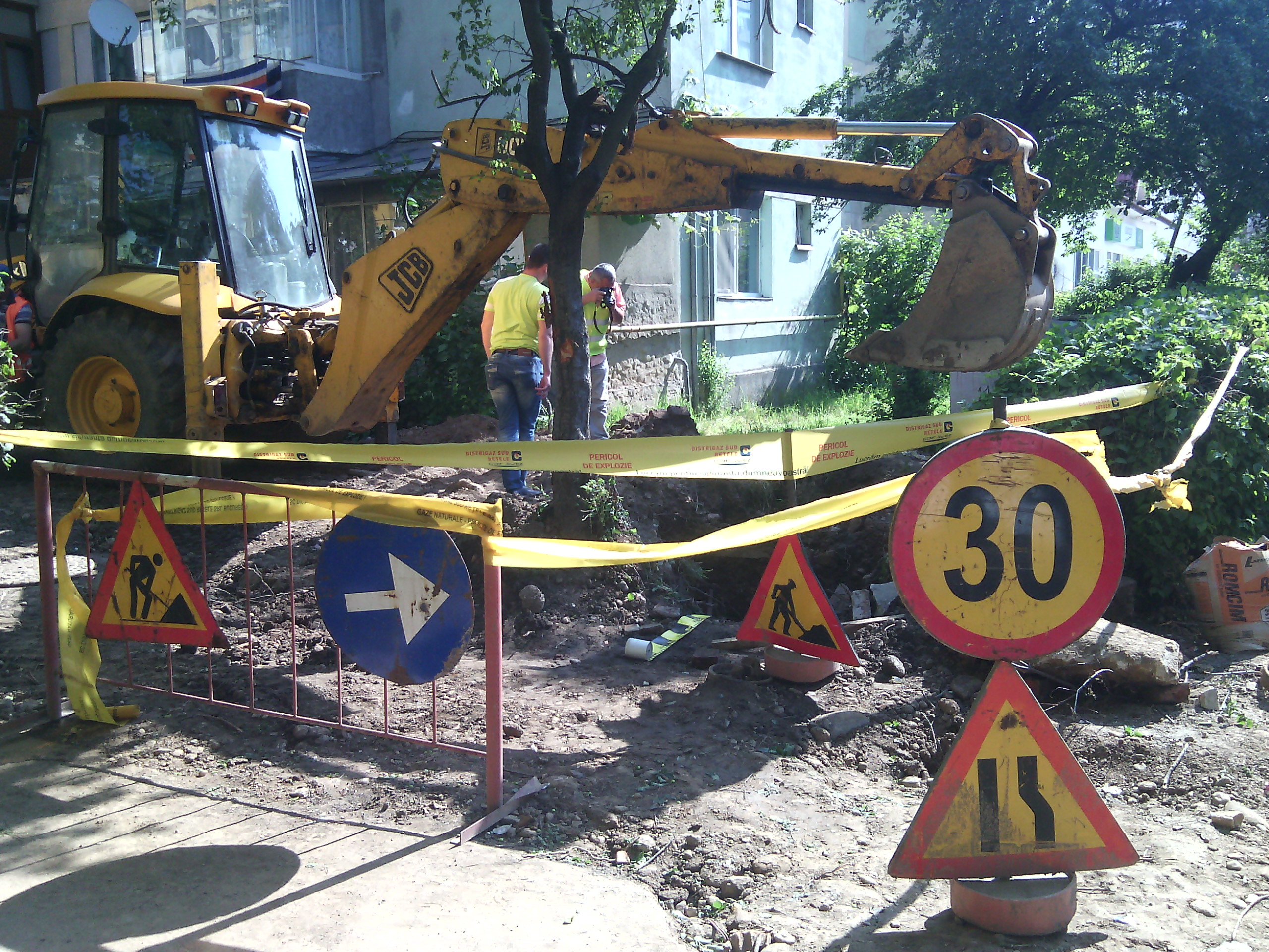 PERICOL de EXPLOZIE în Satu Mare. Un ”DOREL” a spart o conductă de GAZ