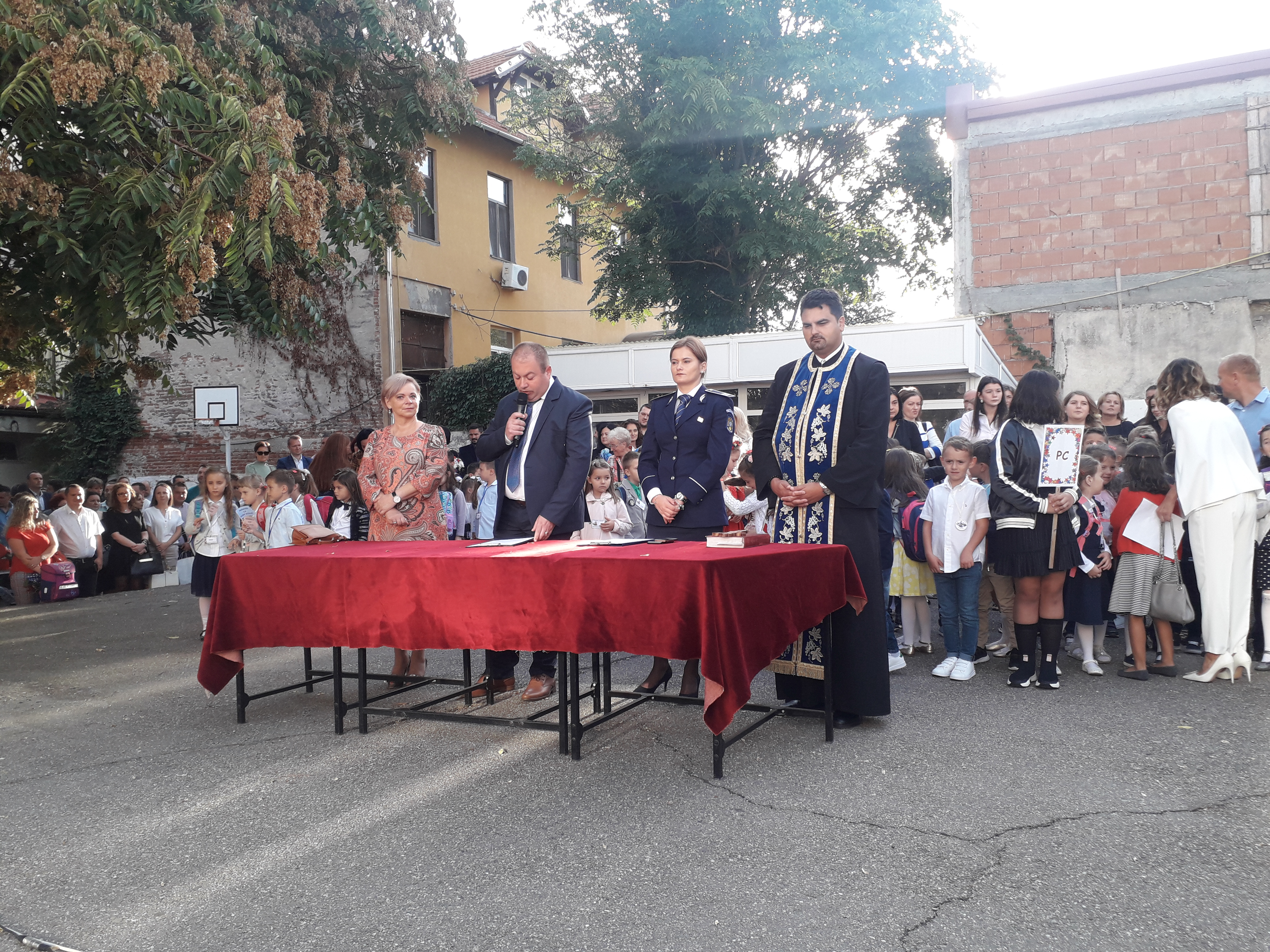 FOTO. Deschiderea anului școlar la școala gimnazială Grigore Moisil din municipiul Satu Mare