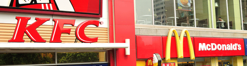 ILEGAL? McDonald’s şi KFC, atentat la SĂNĂTATEA oamenilor. Ce făceau ANGAJAȚII acestor COMPANII