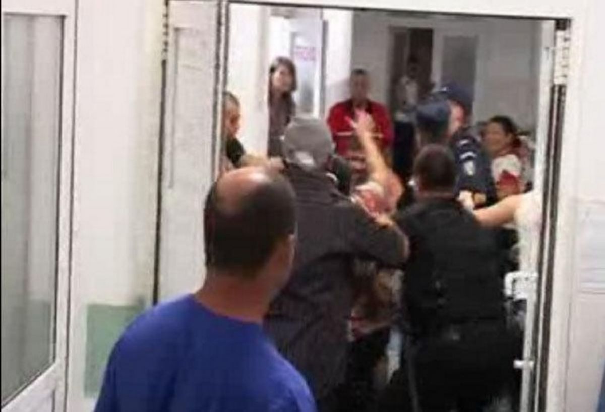 SCANDAL. Bătaie la UPU Satu Mare. Doctoriță și asistentă, LOVITE