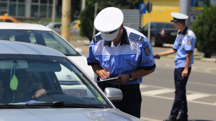 7 INFRACȚIUNI la regimul rutier în acest sfârșit de săptămână