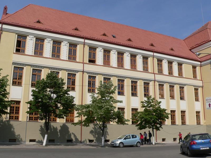 BURSE pentru elevii și studenții domiciliați în comuna Homoroade