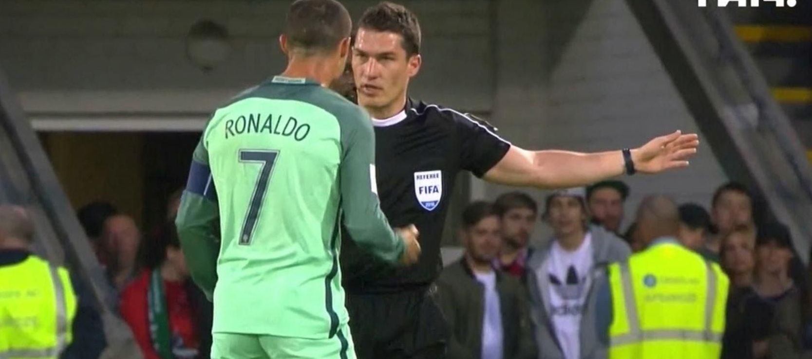 Vrei să devii arbitru? Înscrie-te acum la cursurile de iniţiere!