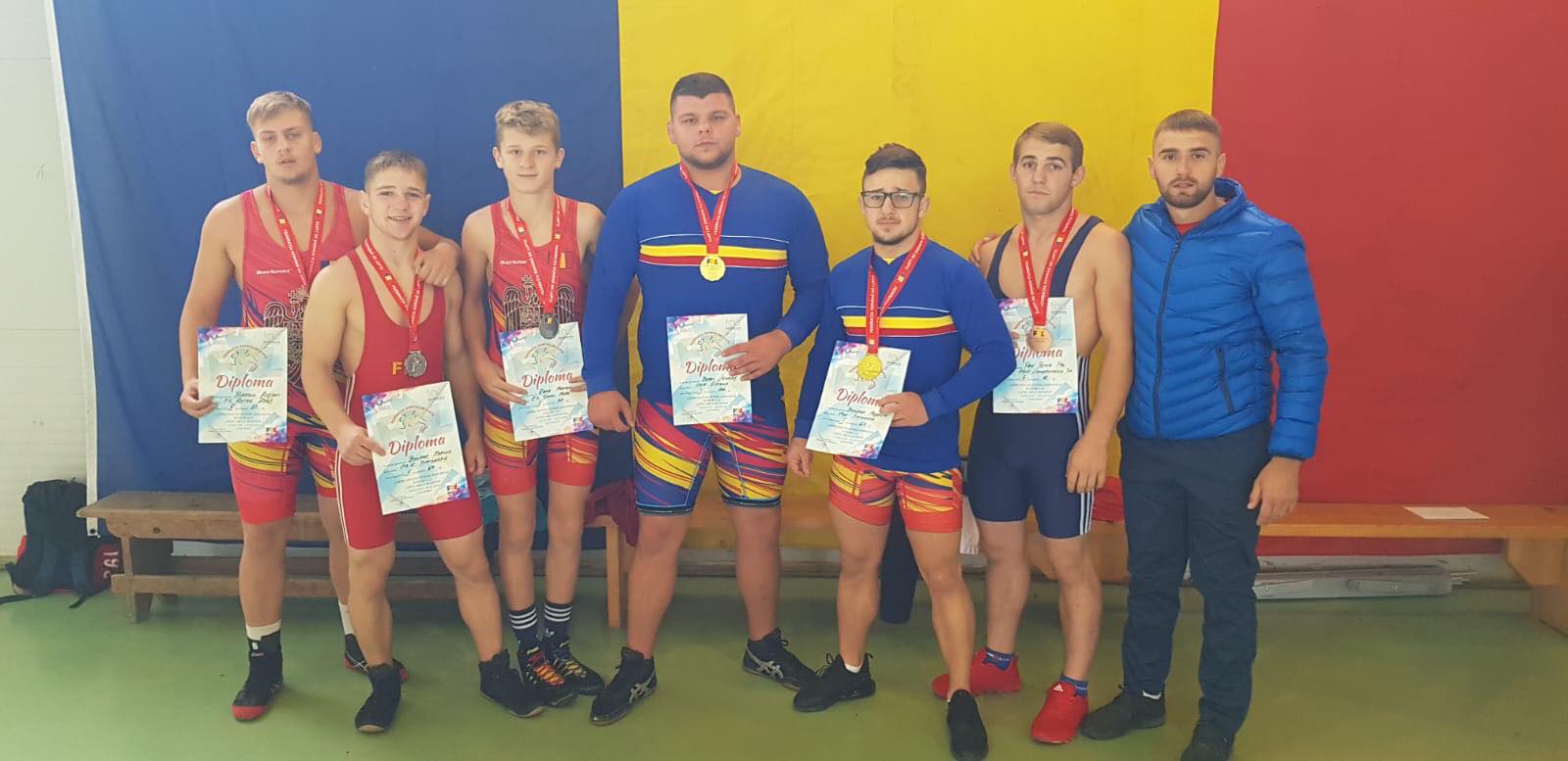 Noi medalii pentru luptătorii sătmăreni