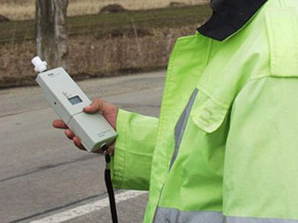 INFRACȚIUNI la regimul rutier, descoperite de polițiști