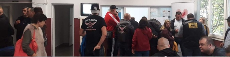 FOTO. MOBILIZARE de EXCEPȚIE pentru a salva VIAȚA UNUI om. Este în COMĂ INDUSĂ