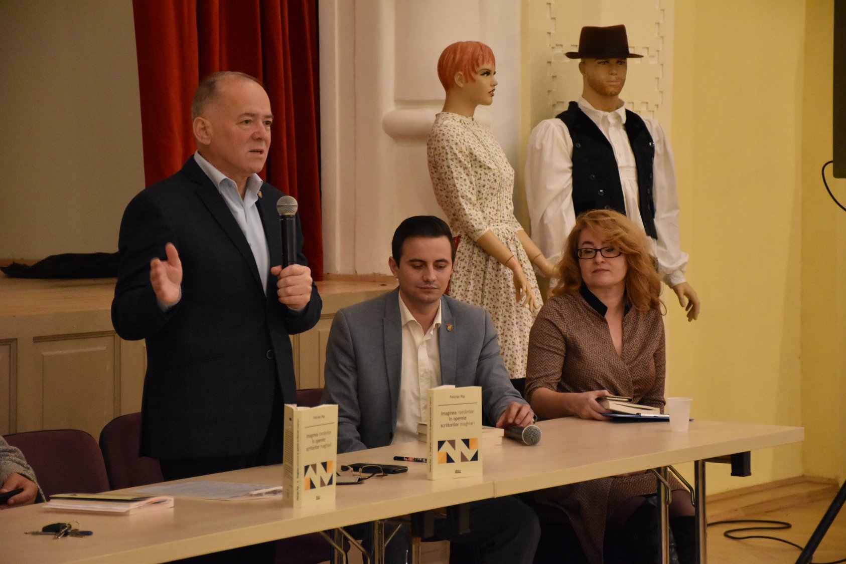 Lansarea cărții „Imaginea românilor în operele scriitorilor maghiari”, - teza de doctorat a scriitorului Felician Pop