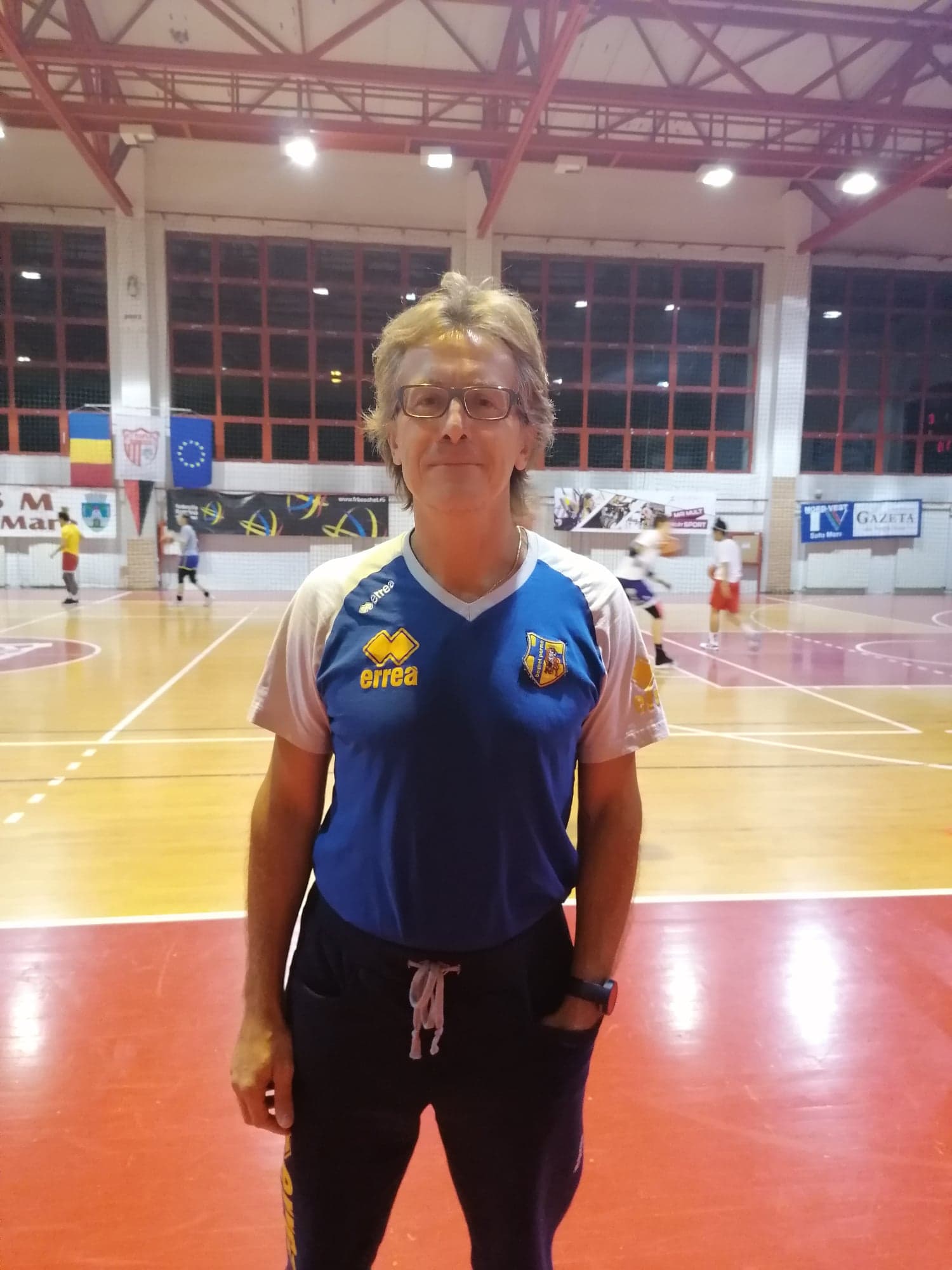 Pe mâna lui Mauro Procaccini