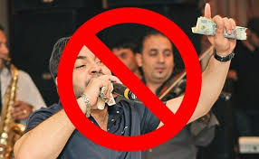 Manelele, dedicațiile și grătarele au fost interzise în Timișoara.  Pe când și la Satu Mare?