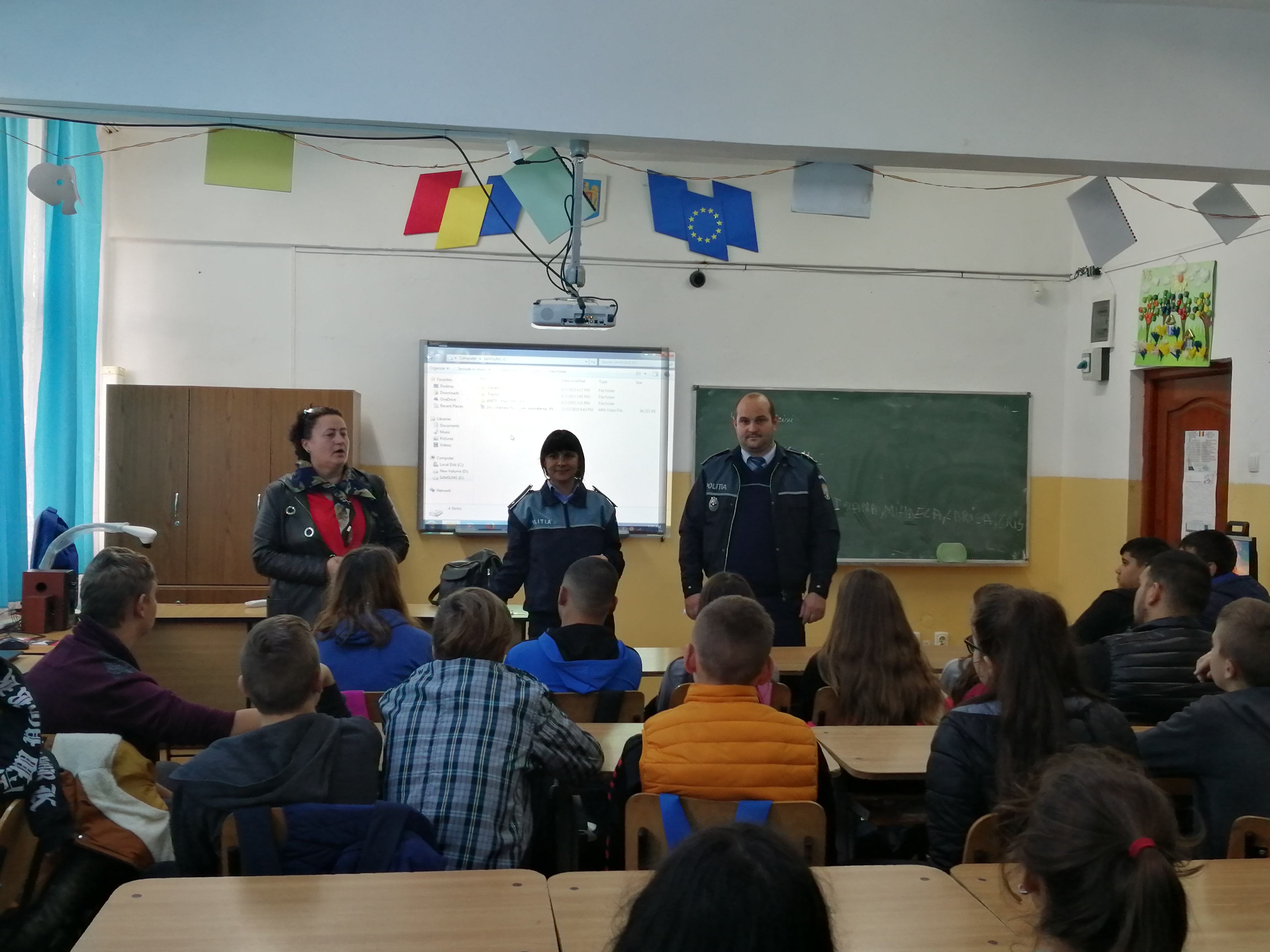 DĂ-I LIBERTATEA! NU-I PLĂTI EXPLOATAREA!