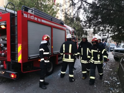 VODEO/FOTO. EXPLOZIE la Satu Mare. Un apartament a SĂRIT ÎN AER
