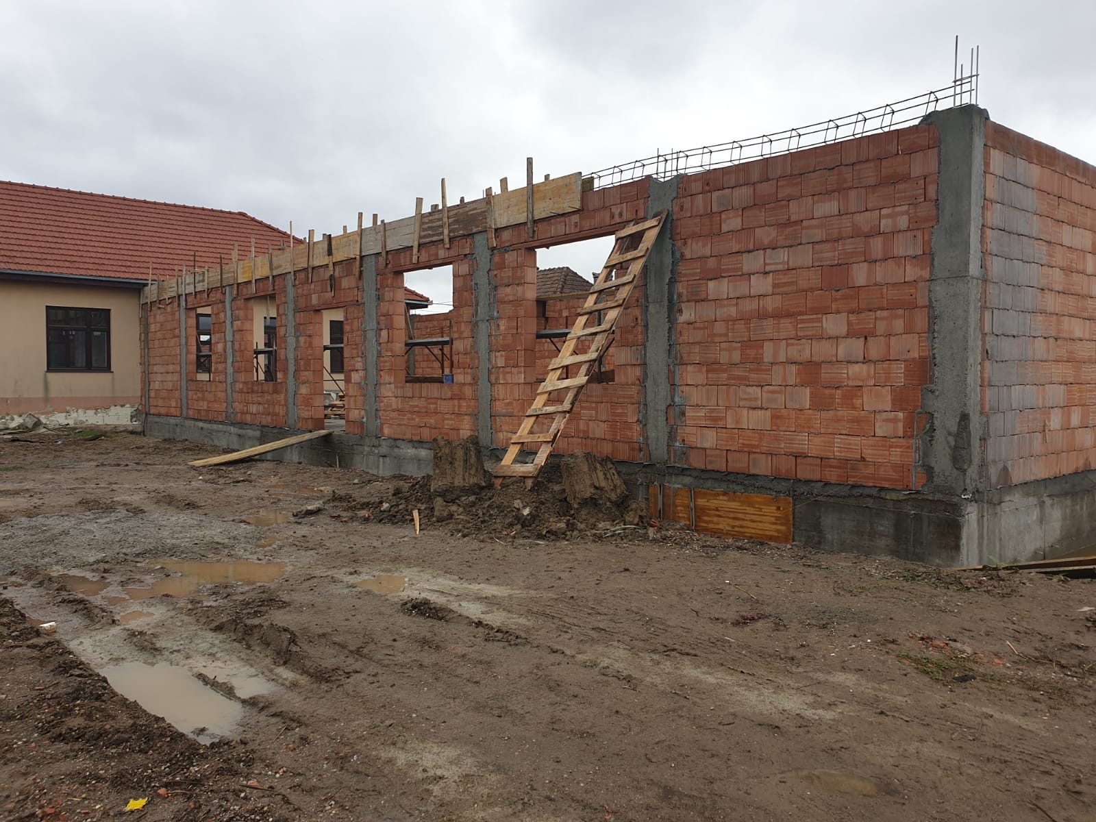 FOTO. Proiectele primăriei prind contur la Medieșu Aurit