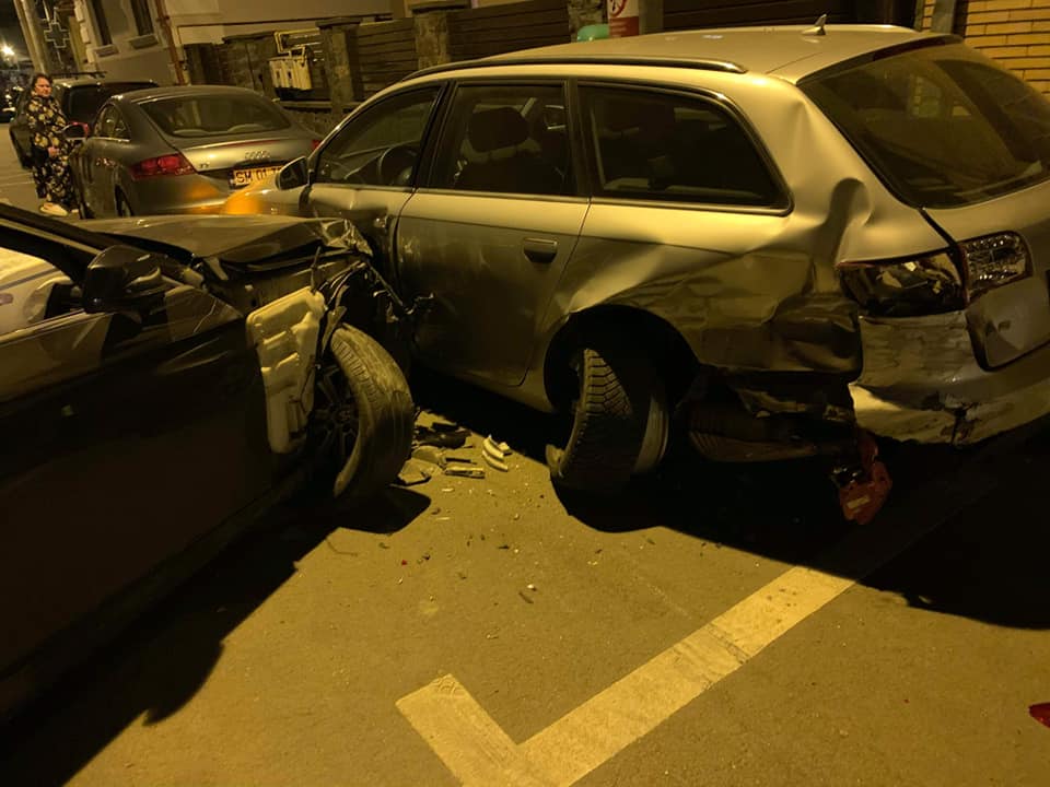 FOTOGALERIE. PRĂPĂD pe o stradă din Satu Mare. Un BMW a DISTRUS șapte mașini