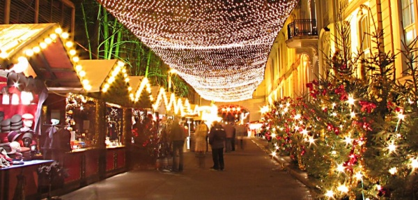 SĂRBĂTOARE. O lună de SURPRIZE plăcute la TÂRGUL DE CRĂCIUN din Satu Mare. PROGRAMUL integral