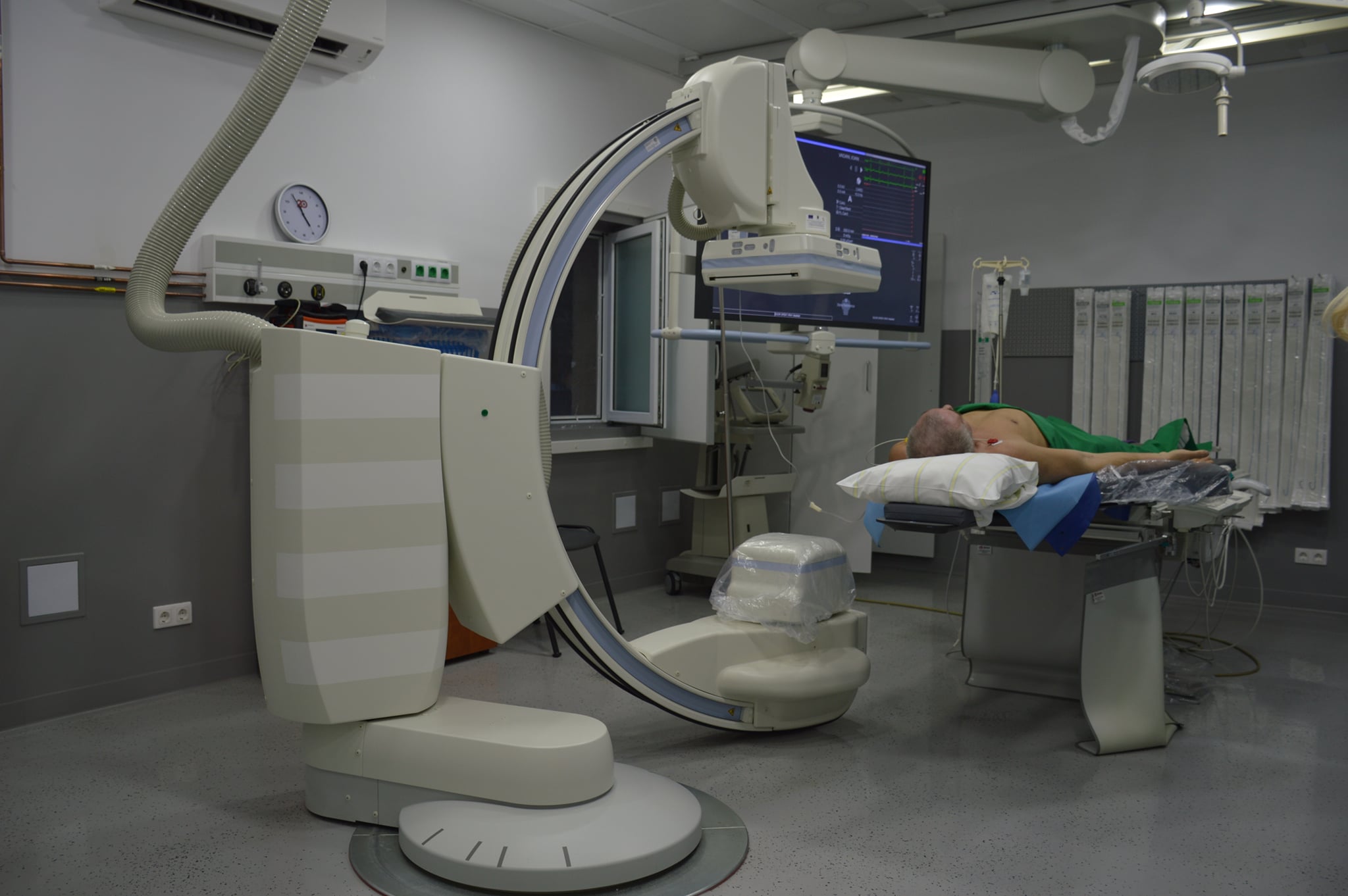 FOTO. Peste 900 de vieți salvate cu ajutorul angiografului