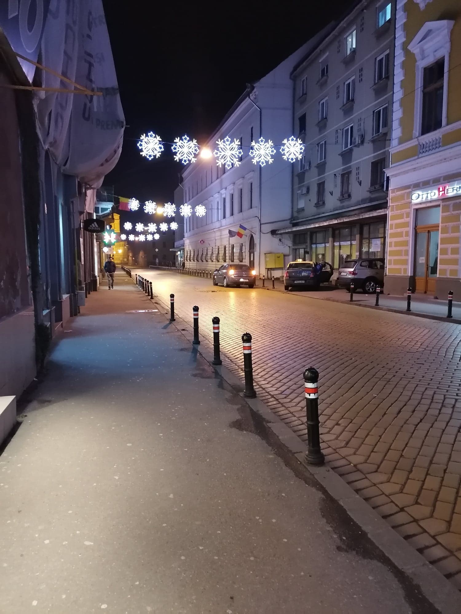 Colindătorii de la farmacie