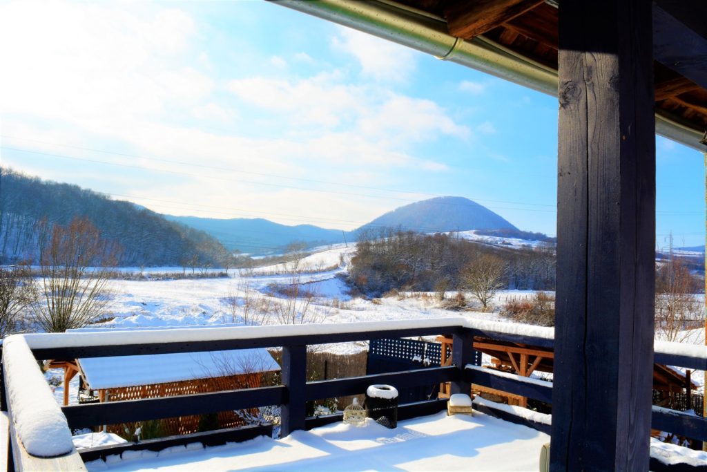 Atmosferă idilică de Crăciun la una dintre cele mai spectaculoase pensiuni din Transilvania