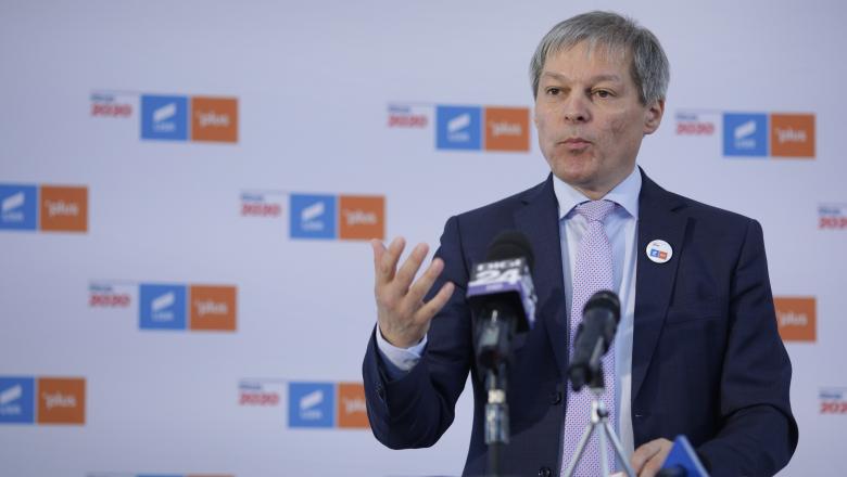 Cioloş: Reforma învăţământului din România este o urgenţă