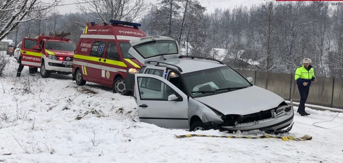 ACCIDENT cu VICTIME  lângă Satu Mare. Două persoane, transportate la SPITAL