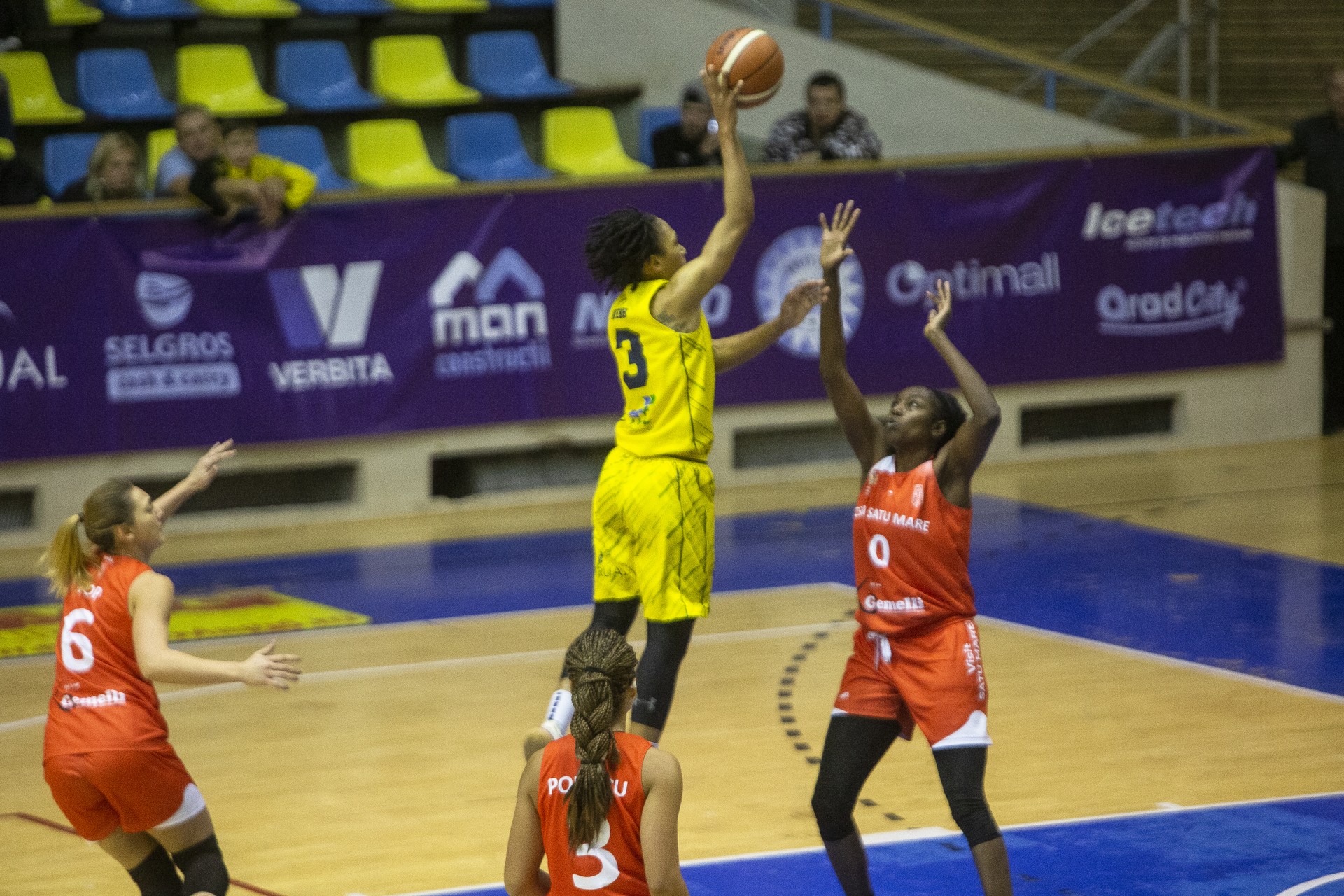 S-au trezit abia în sferul patru, dar...