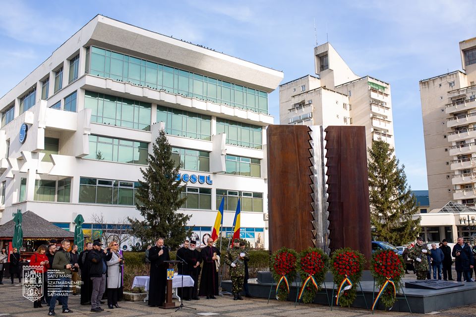 Glorie eternă eroilor sătmăreni de la Revoluția din Decembrie 1989!