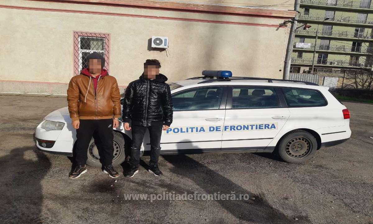 FOTO. MIGRANȚI algerieni, prinși în timp ce încercau să treacă FRAUDULOS granița