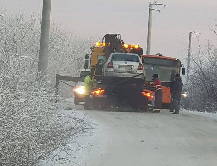 Sătmărean, accident pe un drum înzăpezit din Maramureș