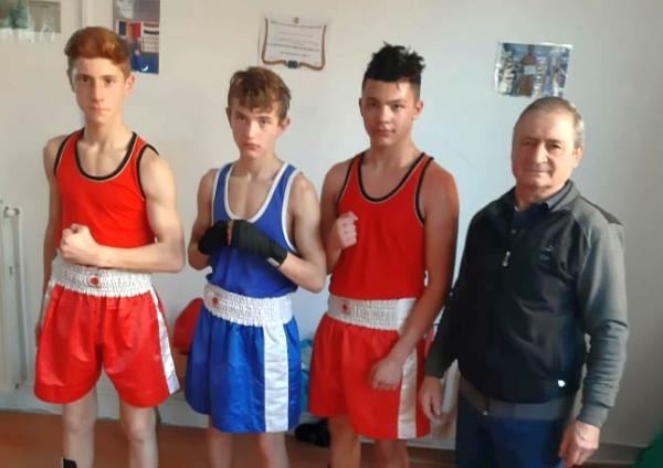 Box  /  CS Voința, în ring la Oradea