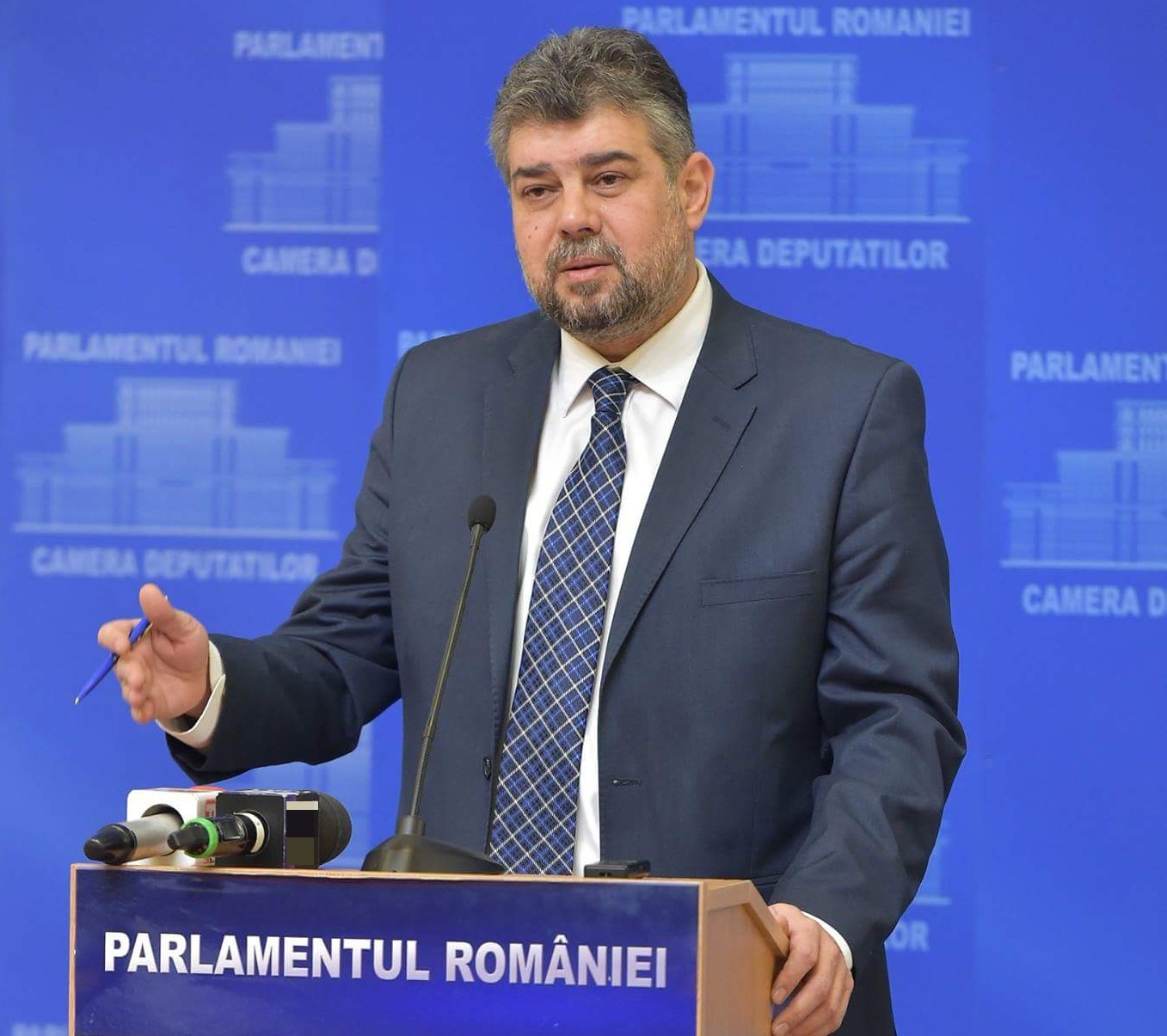 PNL e incapabil să guverneze şi contestă la CCR chiar şi proiectul votat de ei