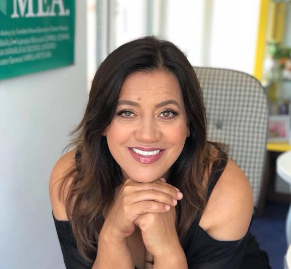 ATENTIE la ESCROCI! Mirela Retegan, la un pas de a fi ÎNȘELATĂ de Părintele Necula FALS