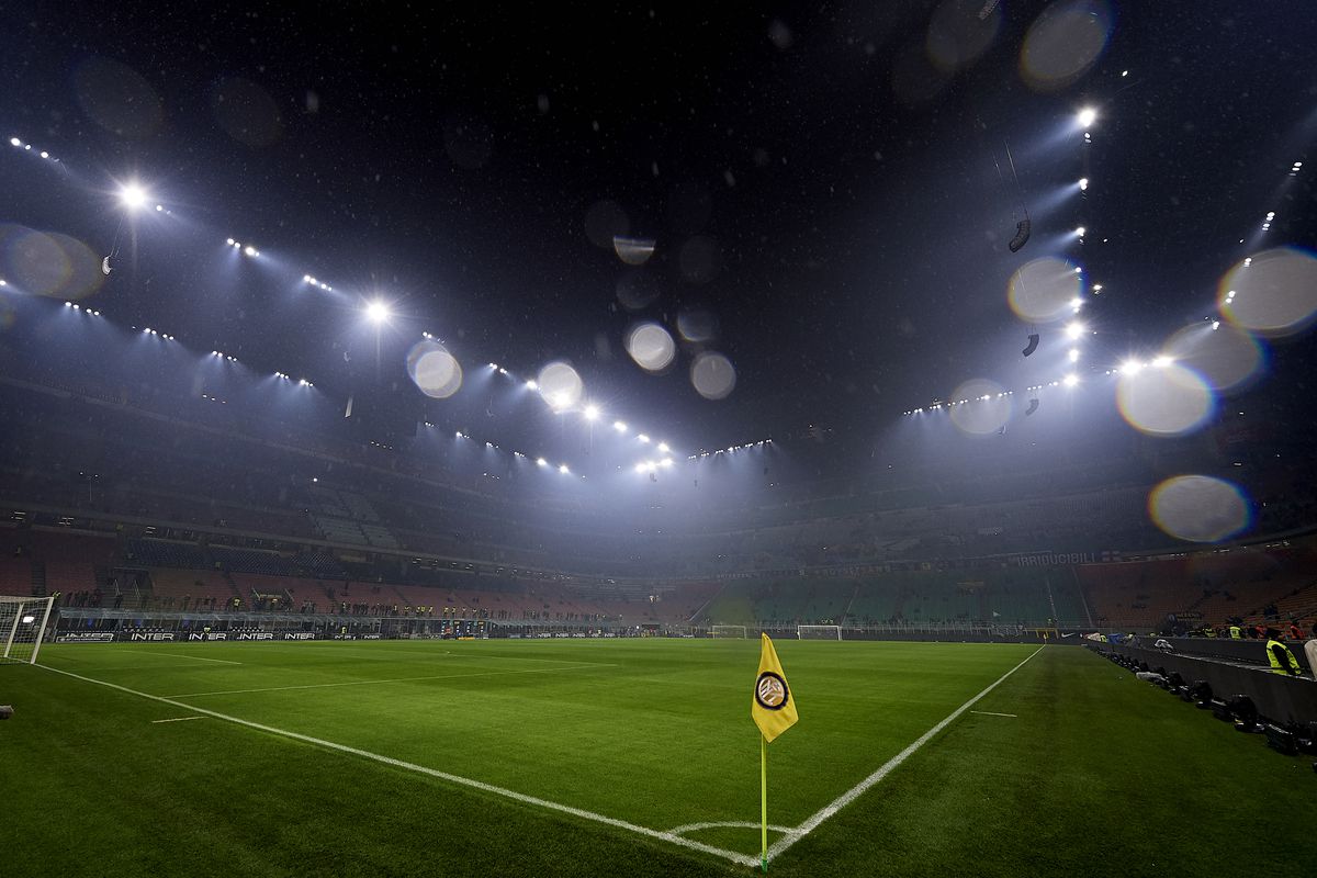 Coronavirusul închide stadioanele în Italia