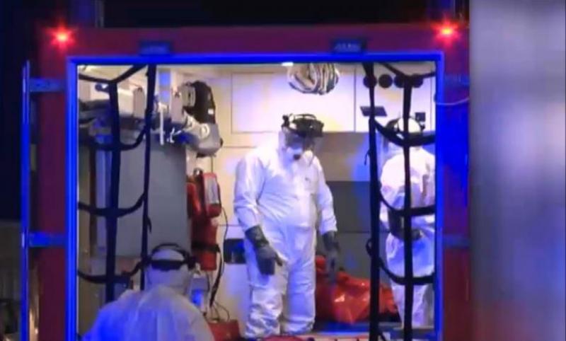 3 persoane trimise în carantină