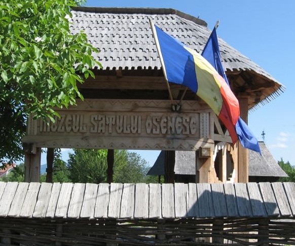 Cele mai reprezentative construcţii din Muzeul Satului Oşenesc