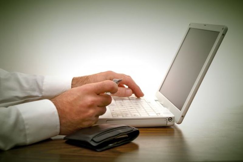 Știați de smishing și phishing?