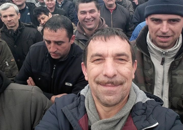 TENSIUNI. Electrolux, pe un BUTOI CU PULBERE. Un sindicalist CONCEDIAT ”NOAPTEA CA HOȚII!”