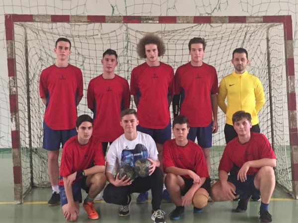 Echipa Liceului Teoretic Carei, învinsă în finala etapei de zonă a Cupei M.E.C.