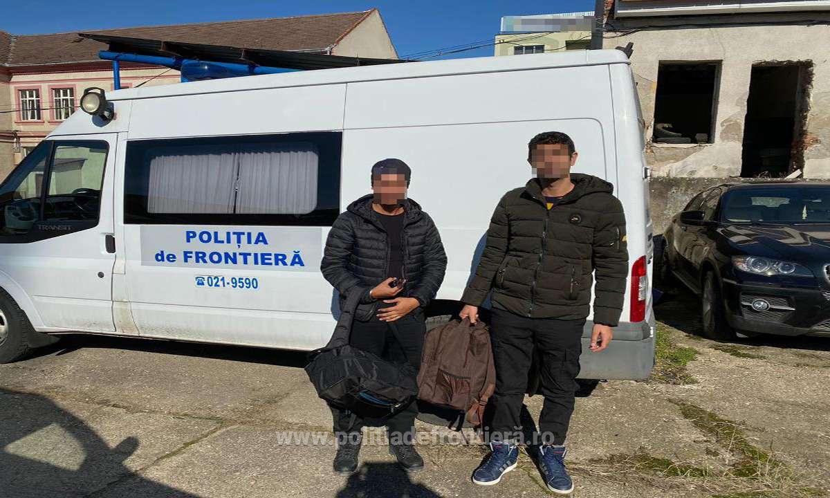 FOTO. MIGRANȚII continuă să FORȚEZE frontiera cu Ungaria. Alți doi PRINȘI la graniță