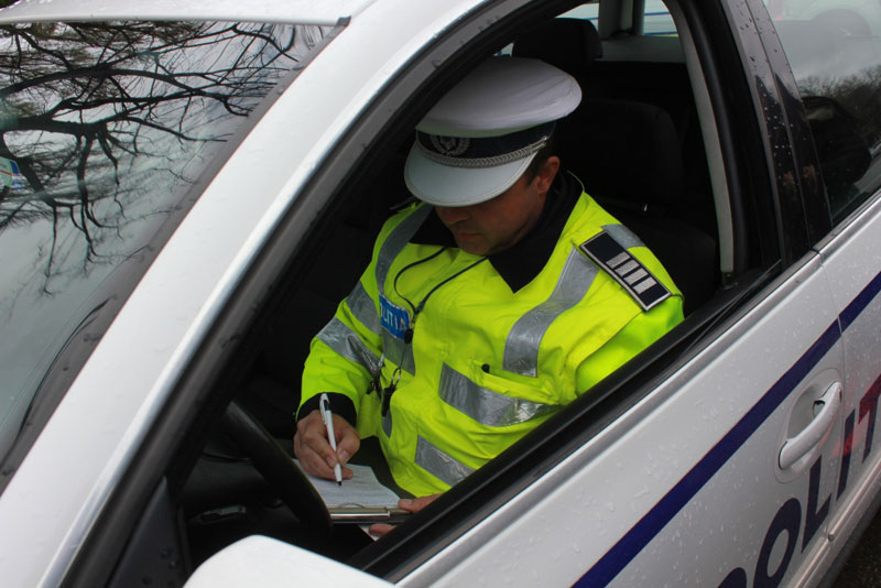 Polițiștii fac ORDINE în trafic