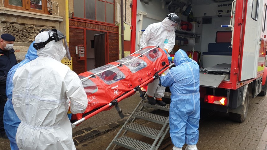 INEXPLICABIL. SCADE numărul INFECTAȚILOR la Satu Mare. Dar, sunt cu doi MAI MULȚI