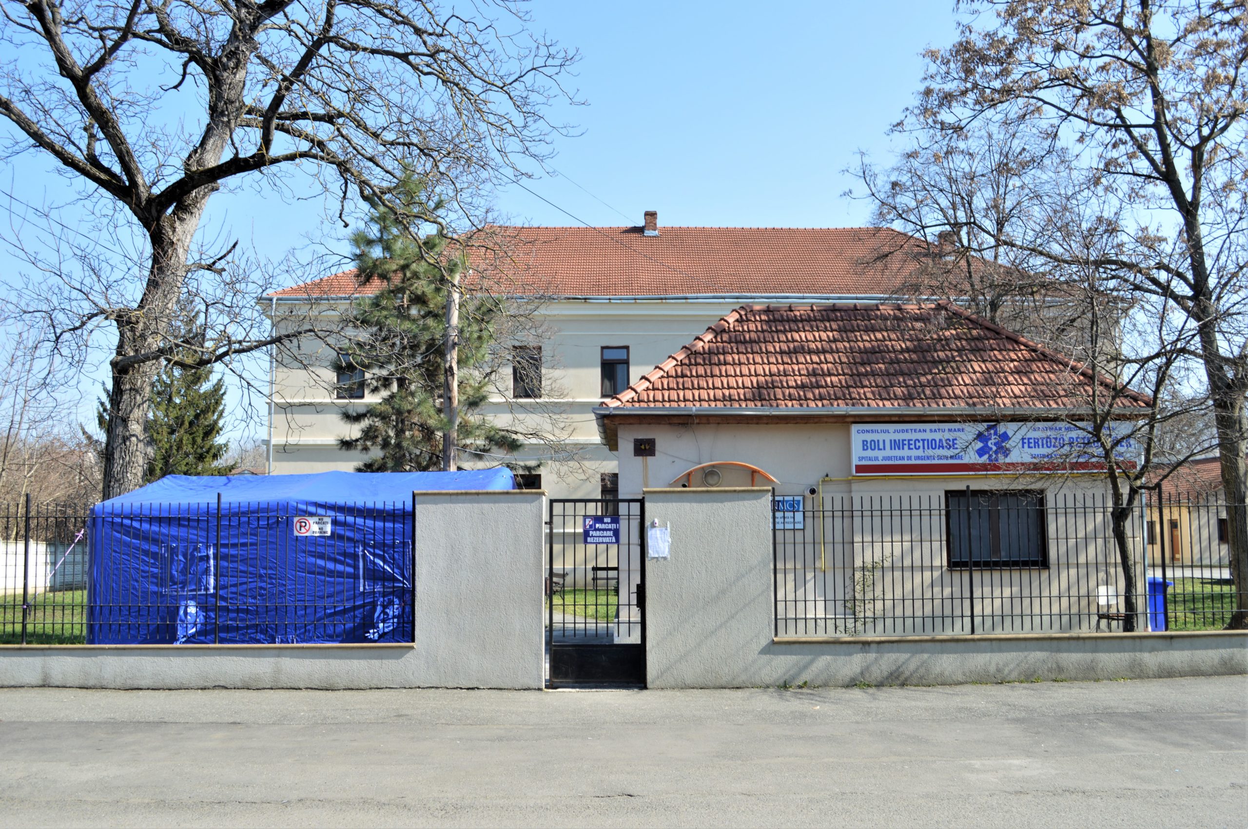 Toate corturile de triaj epidemiologic sunt funcționale